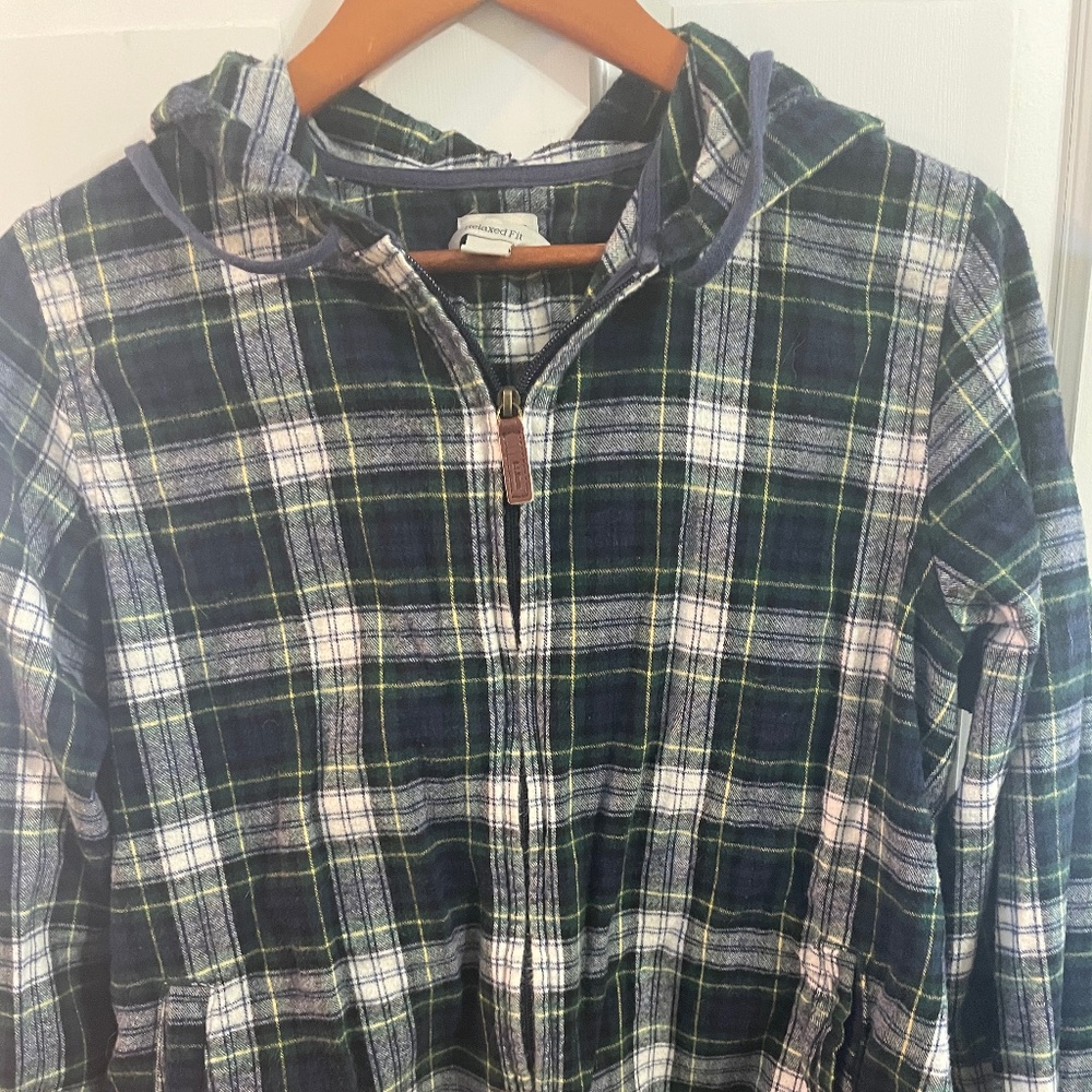 LL Bean Relaxed Fit Woman's Flannel With hood, M, blue plaid